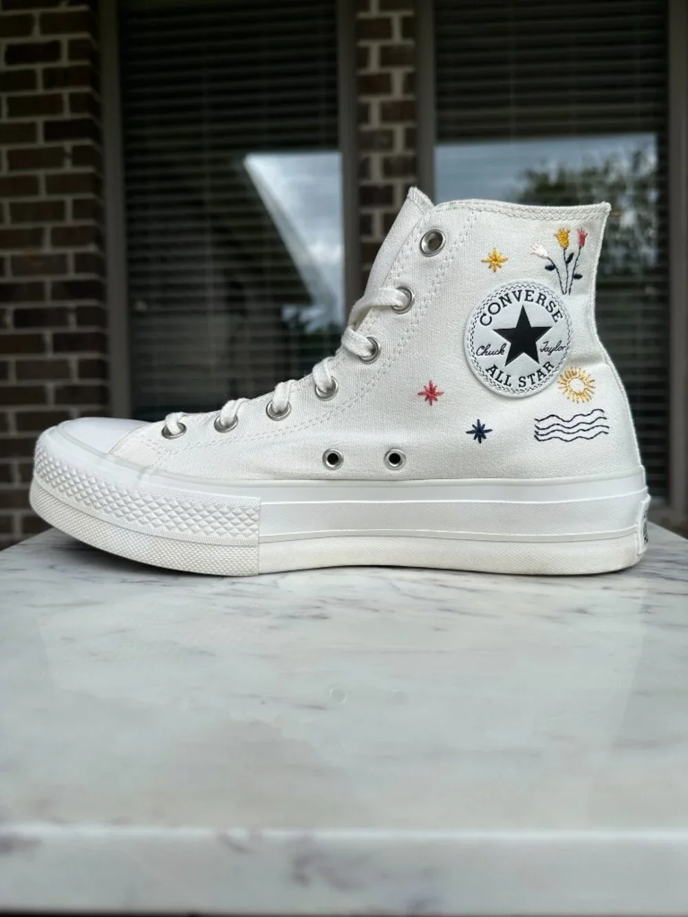 Converse Chuck Taylor All Star High Platform Sneaker It's Okay To Wander Sz 10